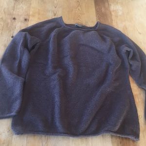 Women’s EddieBauer crew neck sweater